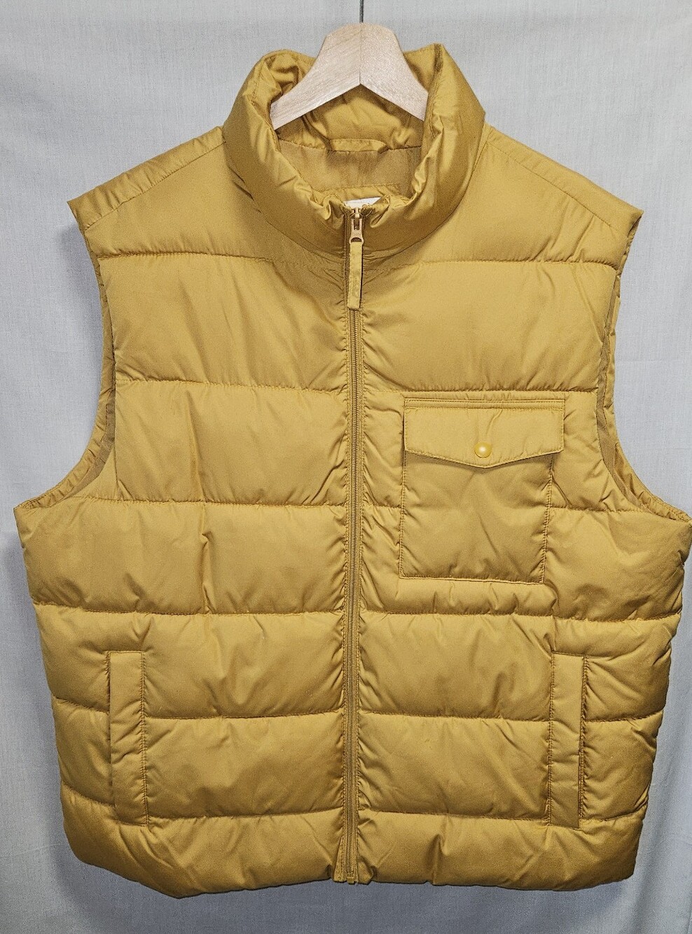Men's Old Navy Quilted Puffer Vest - Mustard Yellow - sz XL